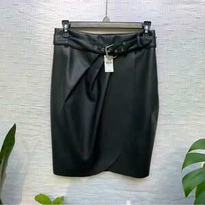 ✨EXPRESS✨ Black Faux Leather Skirt